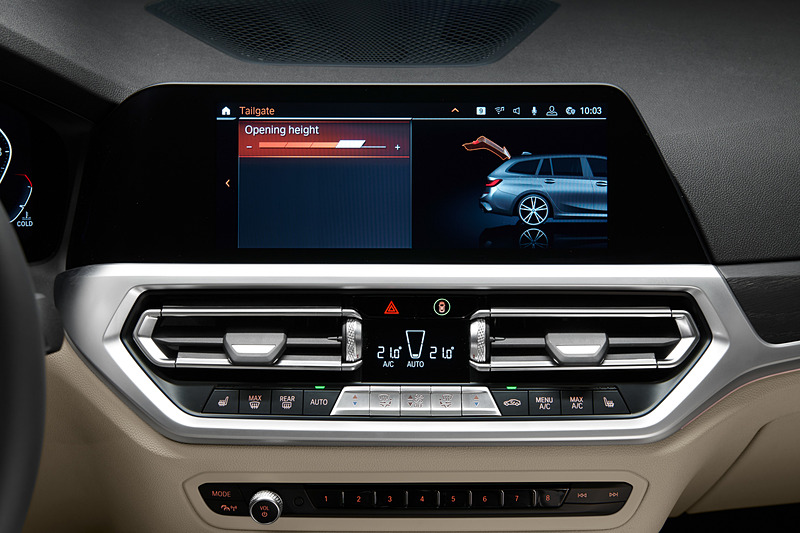 330i ツーリング M Sportのインテリア