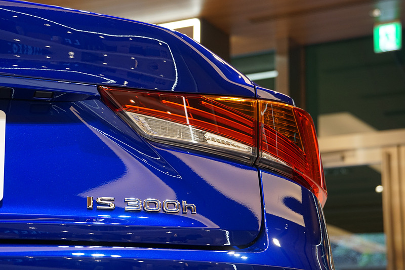 ISの特別仕様車“I Blue”