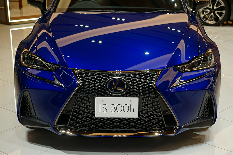 ISの特別仕様車“I Blue”