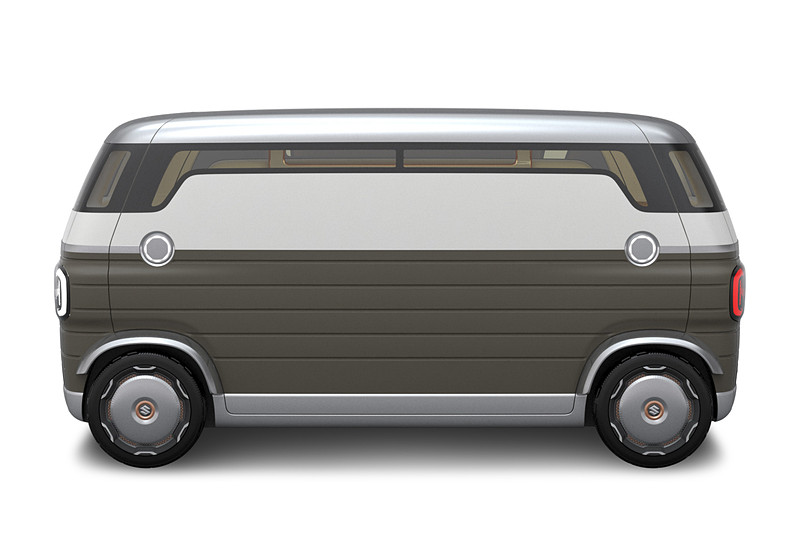 2040年以降のスズキ車をイメージしたというHANARE。前後で同じデザインを採用