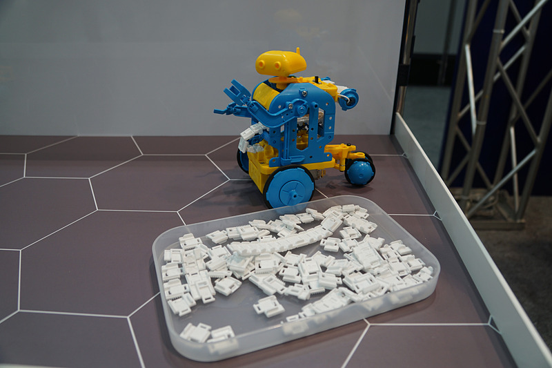 チェーンプログラムロボット工作セット（ブルー／イエロー）