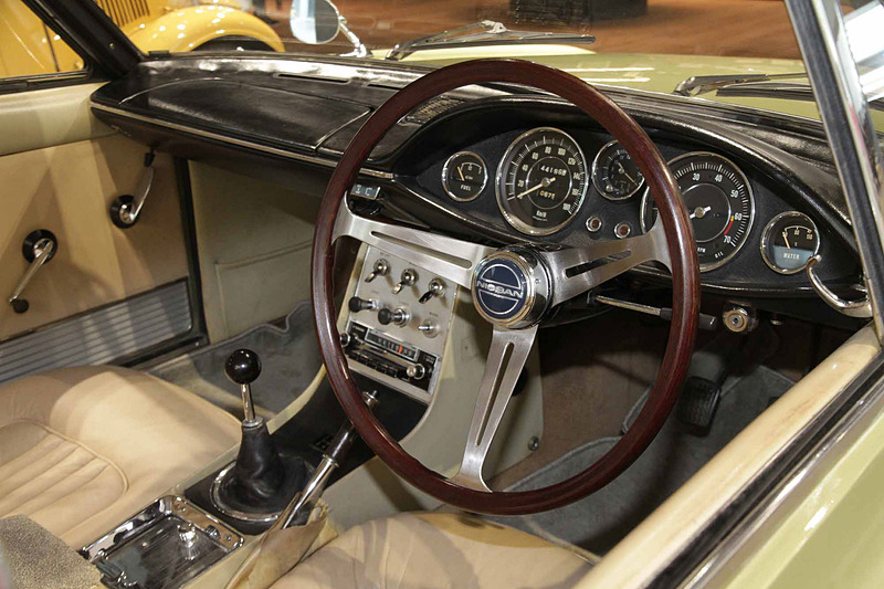 シルビア（1966年：CSP311型）。車両寸法：3985×1510×1275mm（全長×全幅×全高）、ホイールベース：2280mm。車両重量：980kg。サスペンション：ダブルウィッシュボーン・縦置きリーフ（前・後）。ブレーキ：ディスク・ドラム（前・後）。タイヤ：5.60-14-4P。エンジン型式：R型（直4 OHV・SUツインキャブ）。排気量：1595cc。最高出力：66kW（90PS）/6000rpm、最大トルク：132Nm（13.5kgfm）/4000rpm