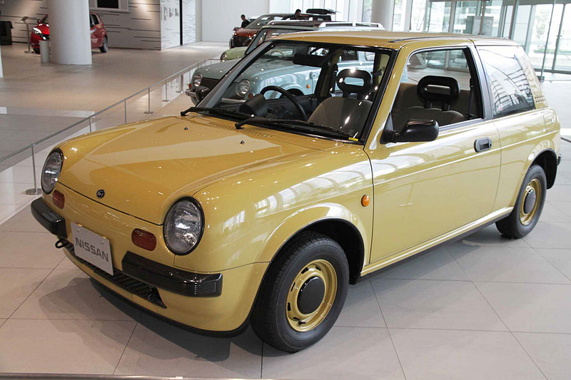 Be-1（1987年：BK10型）。車両寸法：3635×1580×1395mm（全長×全幅×全高）、ホイールベース：2300mm。車両重量：700kg。サスペンション：ストラット・4リンク（前・後）。ブレーキ：ディスク・ドラム（前・後）。タイヤ：165/70HR12。エンジン型式：MA10S型（直4 OHC）。排気量：987cc。最高出力：38kW（52PS）/6000rpm、最大トルク：74Nm（7.6kgfm）/3600rpm