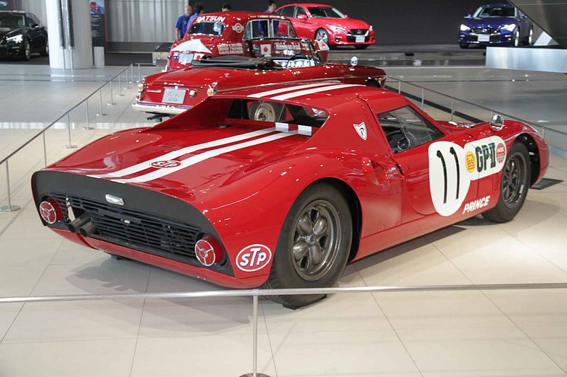 プリンス R380(A-I型)1966年第3回日本グランプリ優勝車(1966年:R380型)。車両寸法:3930×1580×1035mm(全長×全幅×全高)、ホイールベース:2360mm。車両重量:620kg。サスペンション:ダブルウィッシュボーン(上Iアーム、下逆Aアーム)・ダブルラジアスアーム(前・後)。ブレーキ:4輪ディスク(ガーリング製)。タイヤ:5.00L-15/6.00l-15 ダンロップ R7。エンジン型式:GR8型。排気量:1996cc。最高出力:147kW(200PS)/8400rpm、最大トルク:172Nm(17.5kgfm)/6400rpm