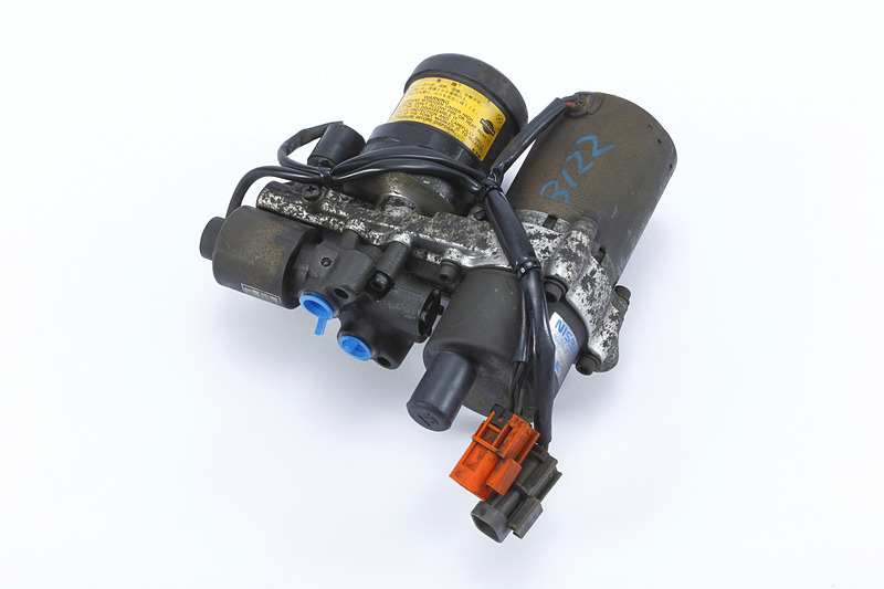 スカイライン GT-R（BNR32）用 E-TS油圧ユニット