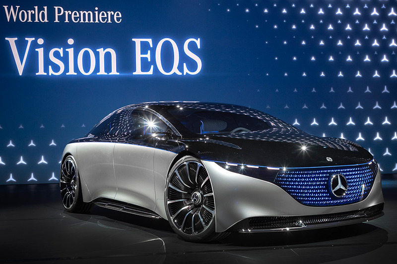 2019年のフランクフルトモーターショーでコンセプトカーとして世界初公開された「VISION EQS」
