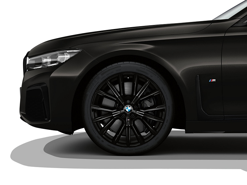 20インチ Mライト・アロイ・ホイール・スタースポーク817M（ジェット・ブラック）