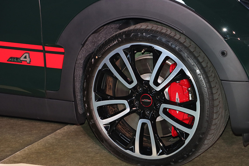 MINI ジョン・クーパー・ワークス・クラブマン