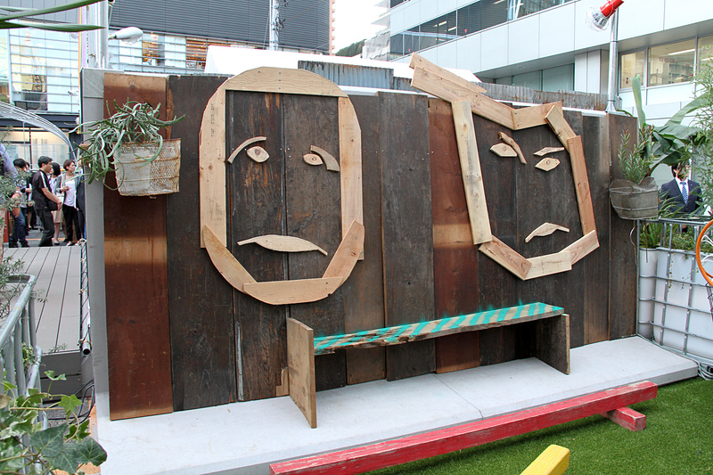 新虎ヴィレッジはカラフルなストリートアート、リユースされた廃材で構成されたアート空間