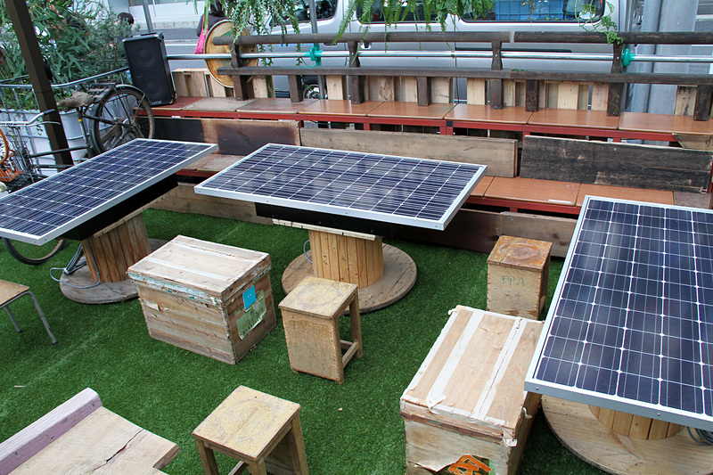 新虎ヴィレッジはカラフルなストリートアート、リユースされた廃材で構成されたアート空間