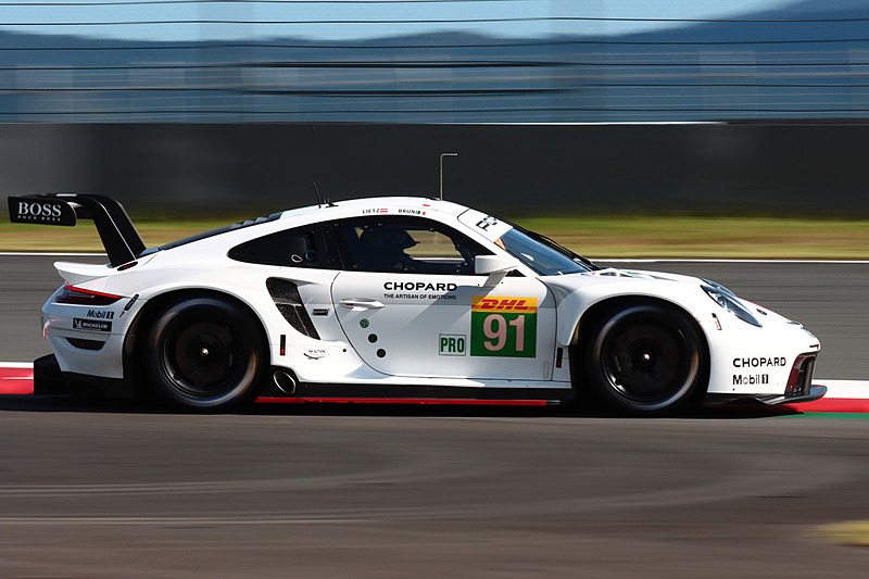 LMGTE Proのトップ、91号車 ポルシェ 911 RSR（ジャンマリア・ブルーニ/リヒャルト・リーツ組）