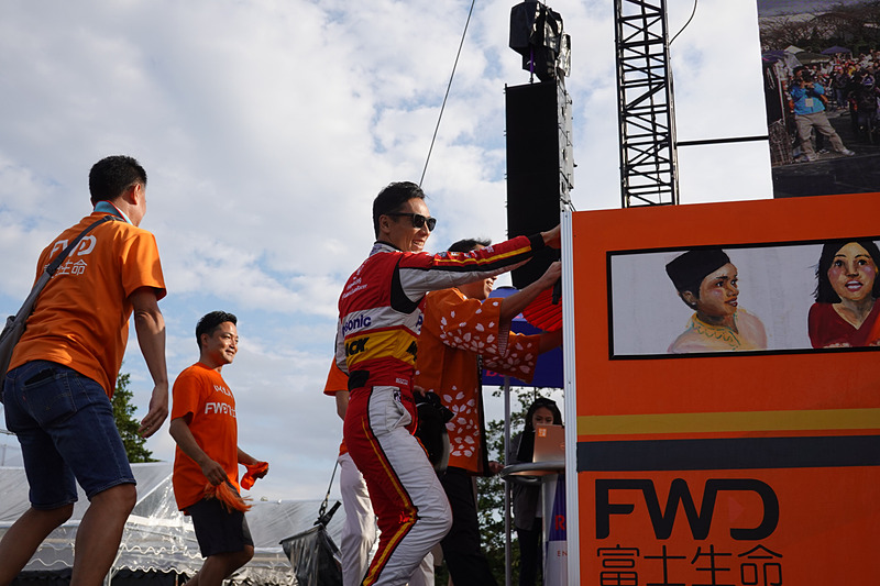 この辺りで観客からどよめきが