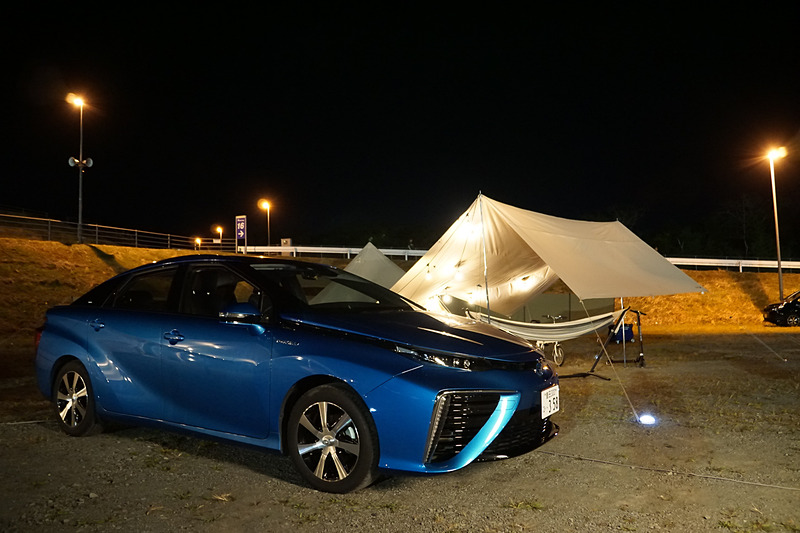 FCV（燃料電池自動車）「MIRAI」の電気を使ってキャンプする「電気のあるキャンプ体験」