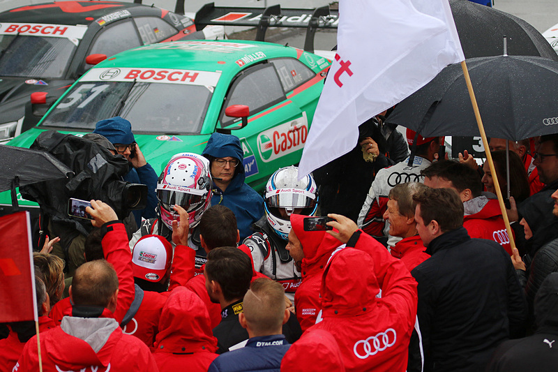 パルクフェルメで歓喜に沸くアウディ勢