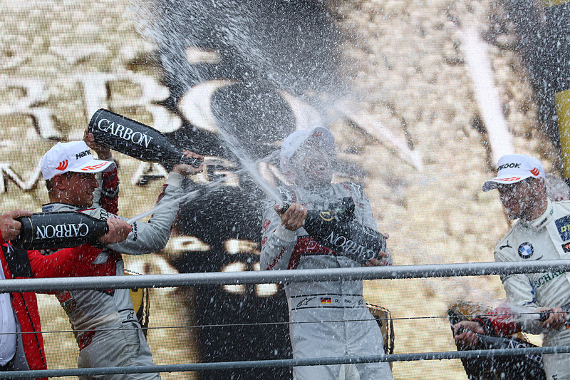 シリーズ表彰式