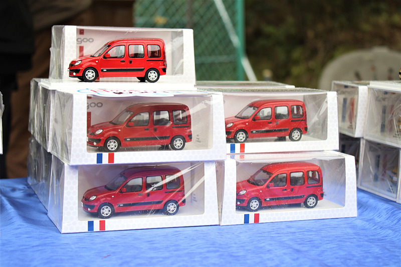 ルノー カングーのミニカー