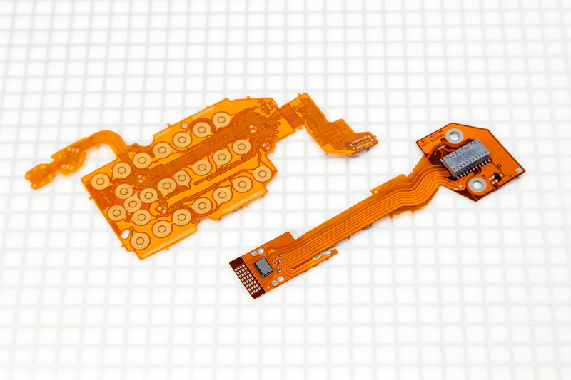 これがフレキシブルプリント基板（FPC）。インフォテイメントや前方監視カメラなどに使用されている。自動運転技術やEV化が進むとより活躍の場が増えそうだ