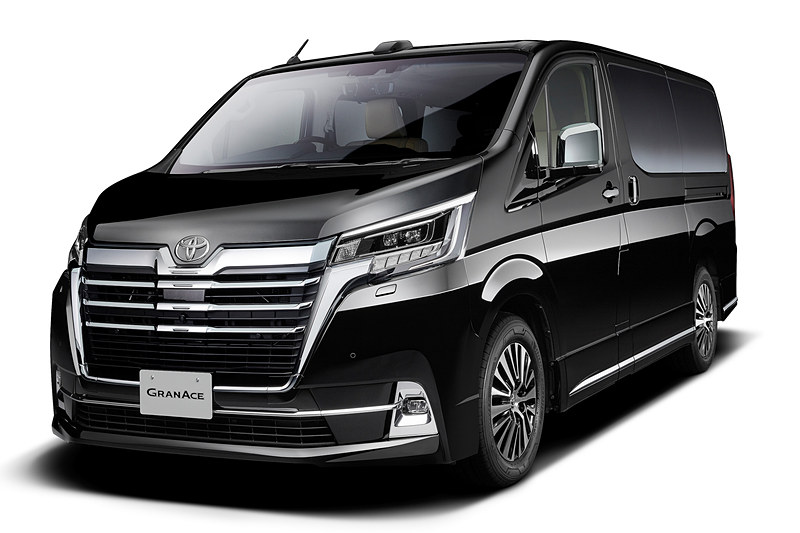 新型車グランエースのボディサイズは5300×1970×1990mm（全長×全幅×全高）、ホイールベースは3210mm