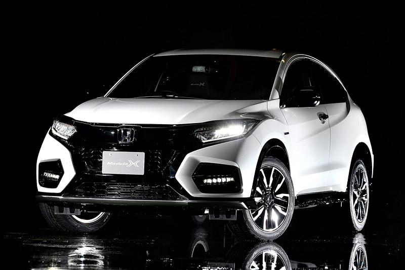 「ヴェゼル ツーリング Modulo X」（販売予定車）