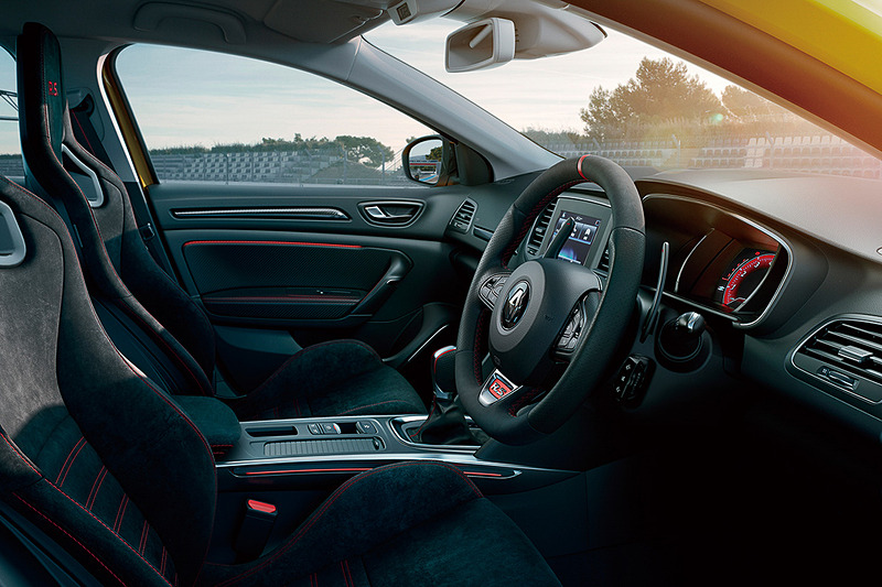 メガーヌ ルノー・スポール トロフィーのインテリア