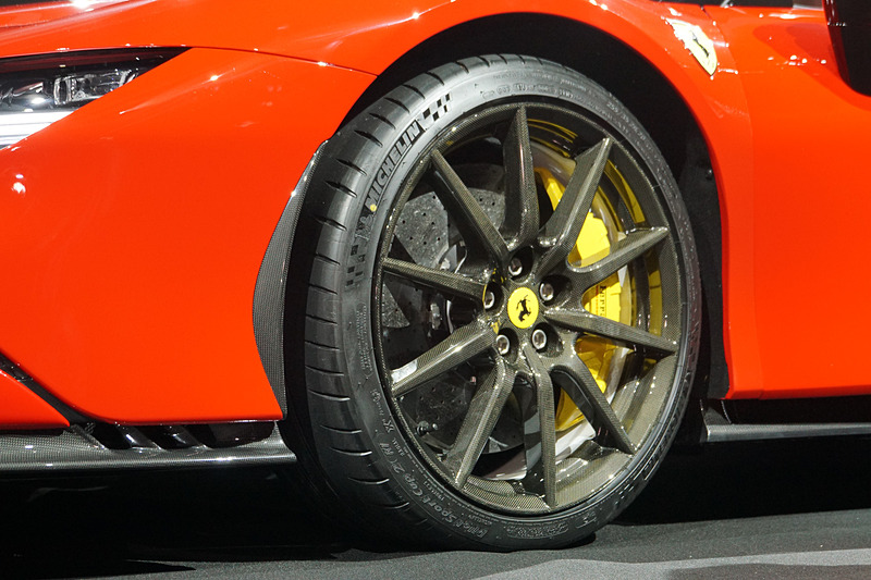 SF90 Stradaleの細部