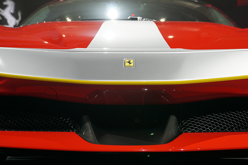 SF90 Stradaleの細部