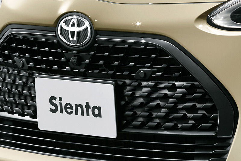 フロントグリル（漆黒メッキ）