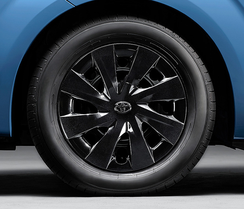 ホイールキャップ（ブラック加飾）