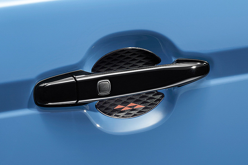 ドアハンドルプロテクター（4950円）