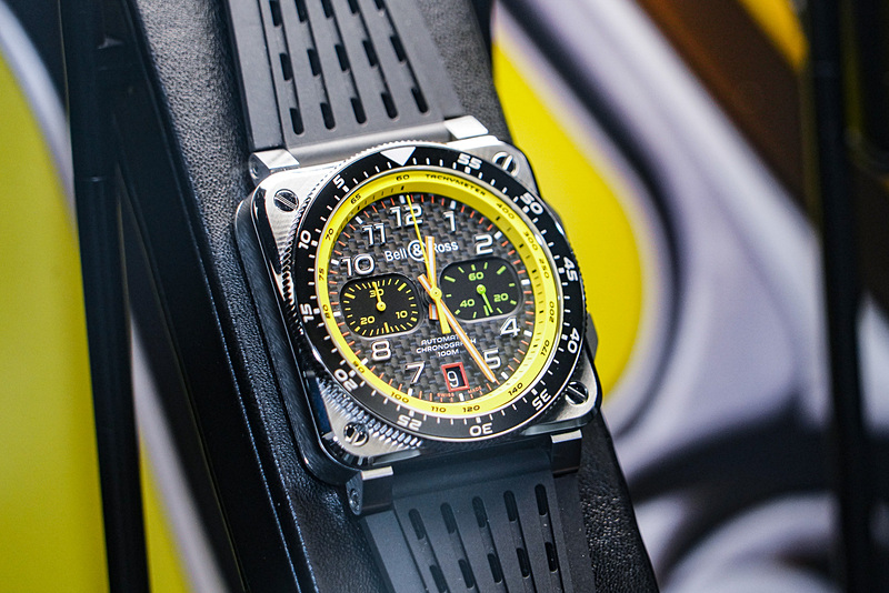 会場にはオフィシャルウォッチパートナーのベル＆ロスの時計も展示。左が「BR V3-94 R.S.19」で右が「BR 03-94 R.S.19」。どちらも999本の限定販売