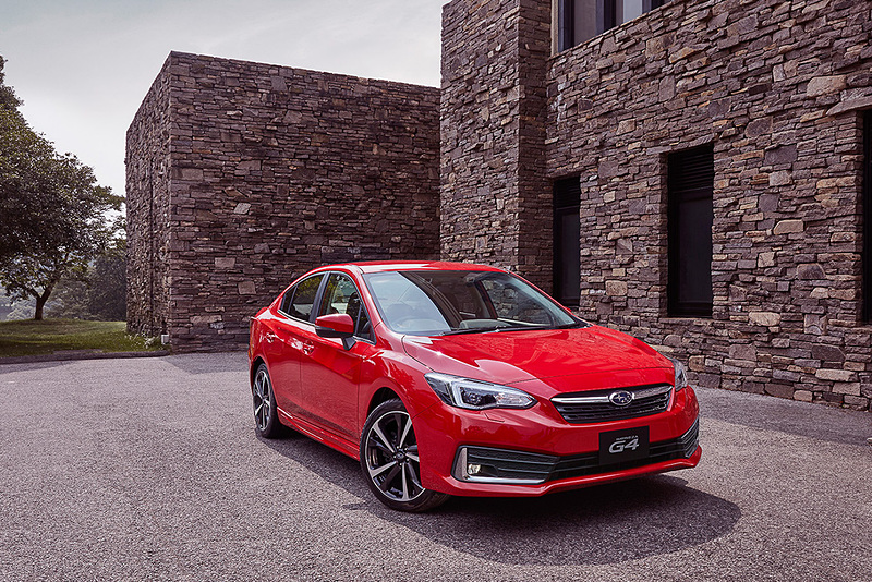 「インプレッサ G4」