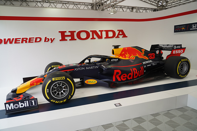ホンダブースに展示されていたレッドブル・レーシング・ホンダ