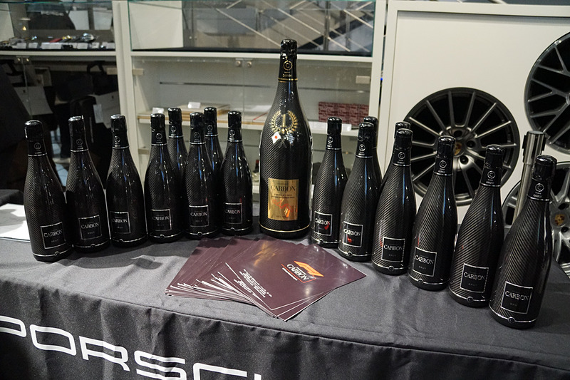 F1公式シャンパンに選定された「CARBON」