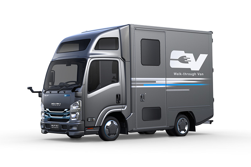 EV化によってウォークスルー構造を実現した「エルフ EV ウォークスルーバン」
