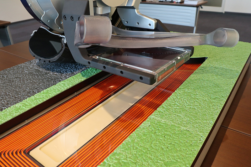 近い位置で電気を受けることができる