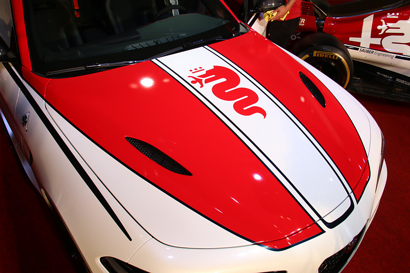 カッティングシートを使ってC38のイメージを再現