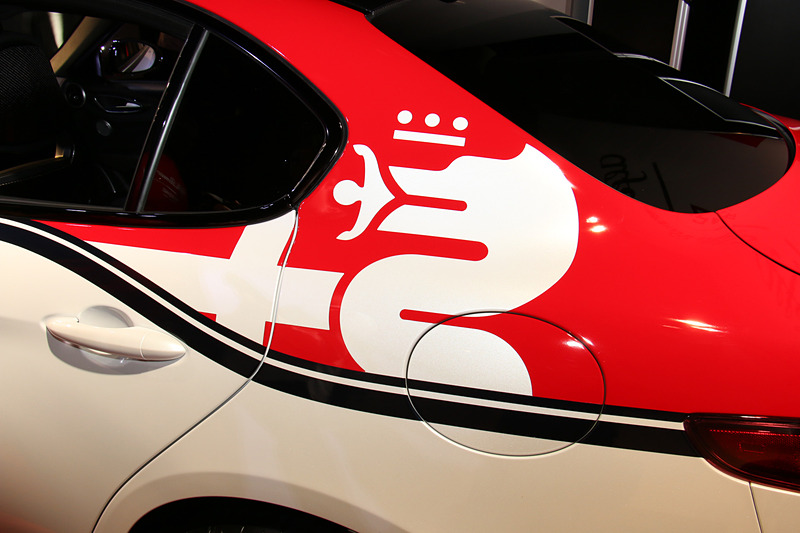 カッティングシートを使ってC38のイメージを再現