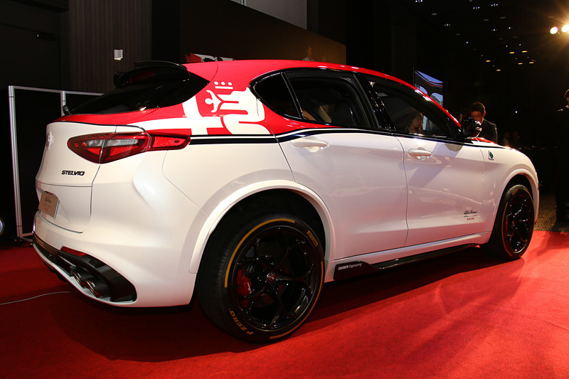 ステルヴィオ クアドリフォリオ F1 Tributo