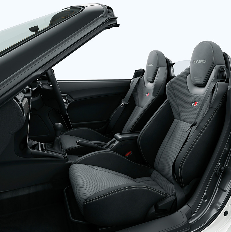 5速MT車のインテリア