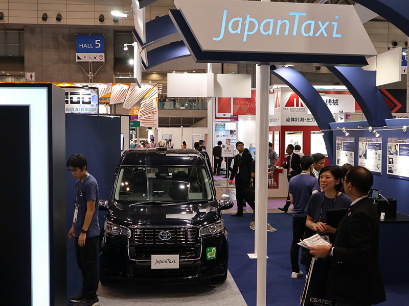 JapanTaxiはトヨタ「JPN TAXI（ジャパンタクシー）」を中心としたブース