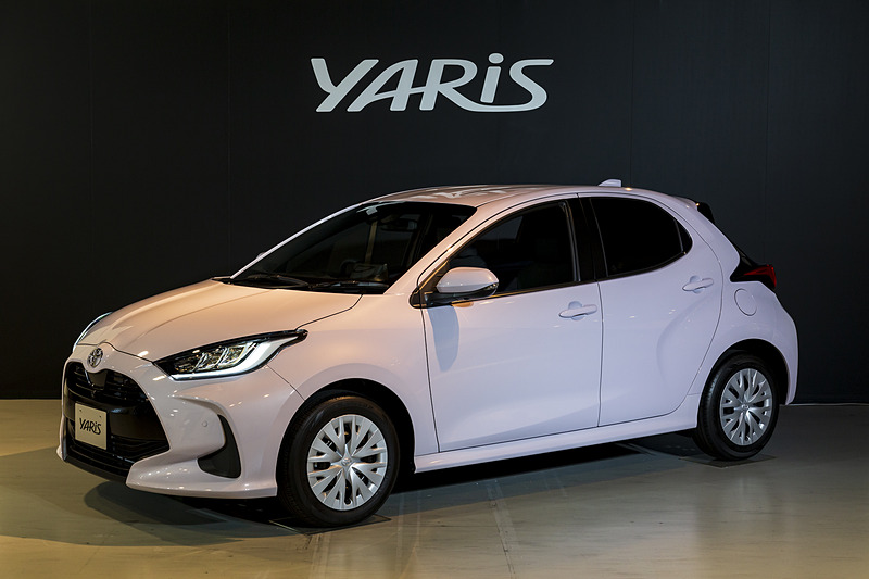 撮影車両はZ。ボディカラーはアイスピンクメタリック