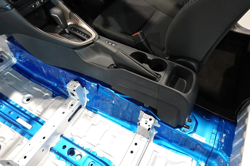 コクピット部。主要なところにハイテンが使われている