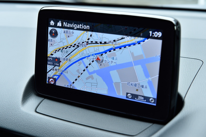 マツダ コネクトの7インチWVGAセンターディスプレイ。また360度ビュー・モニターの表示もできる