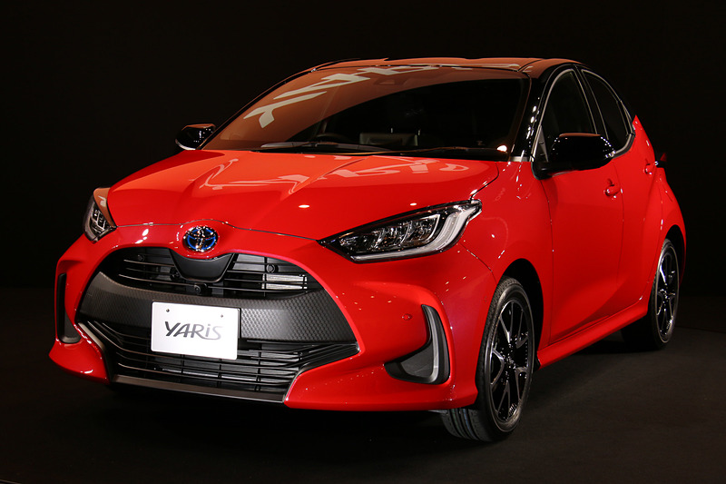 世界初公開された新型ヤリス