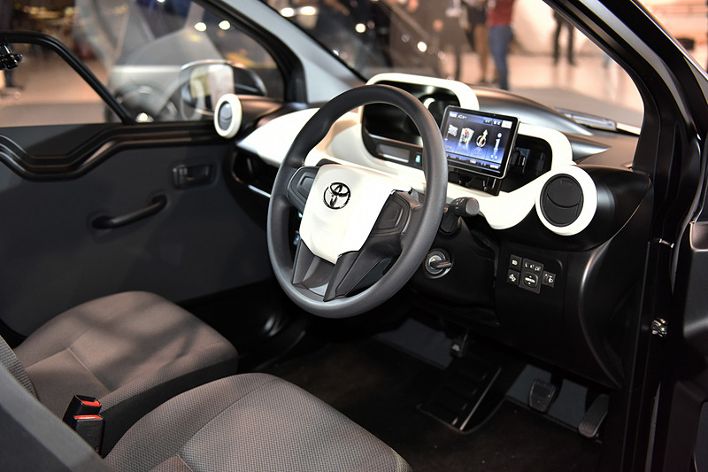 超小型EV。ボディサイズは2490×1290×1550mm（全長×全幅×全高）