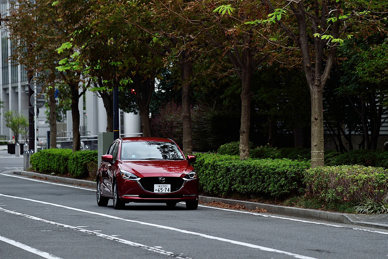 ディーゼルらしからぬ静粛性と、コンパクトカーらしからぬトルク感が魅力