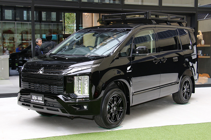 デリカD：5 ALL BLACKS Edition