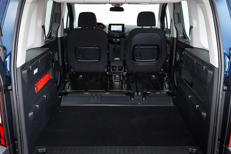 新型MPV「リフター」（写真は欧州仕様車）