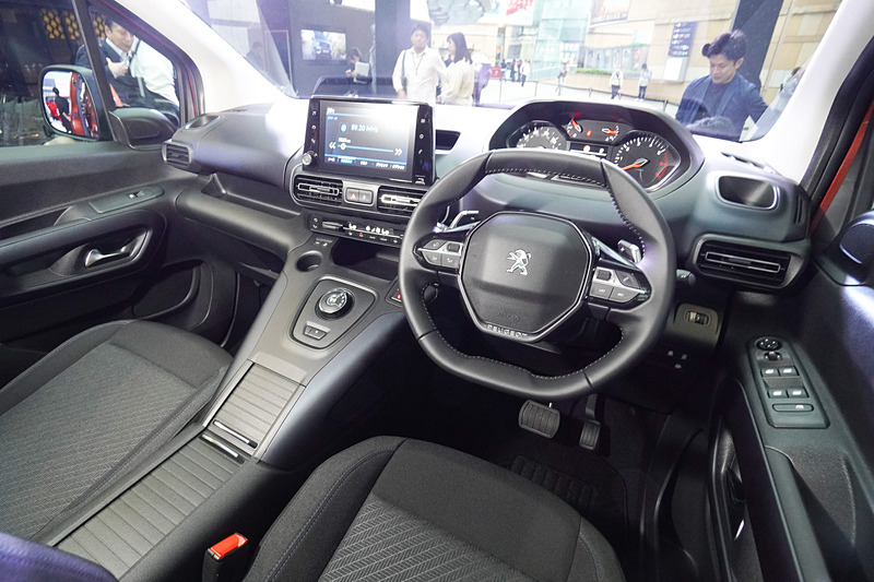 リフターの内装