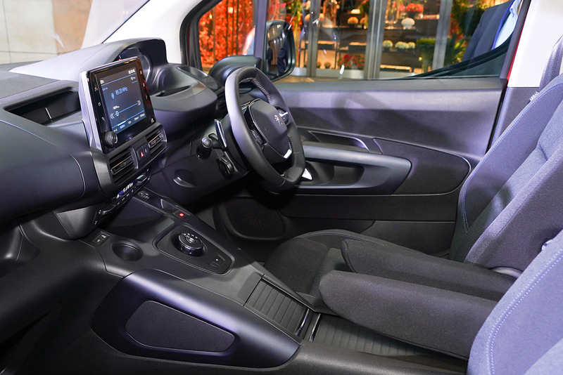 リフターの内装